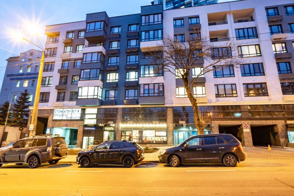 Loft Studio Near Smart Plaza Polytech, Center Киев Экстерьер фото