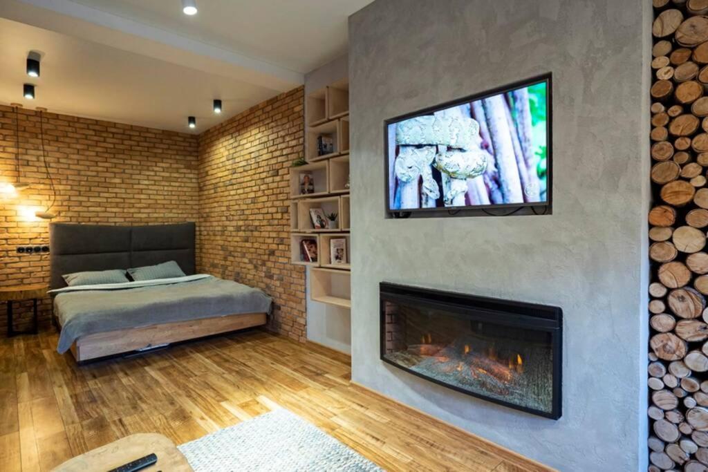 Loft Studio Near Smart Plaza Polytech, Center Киев Экстерьер фото